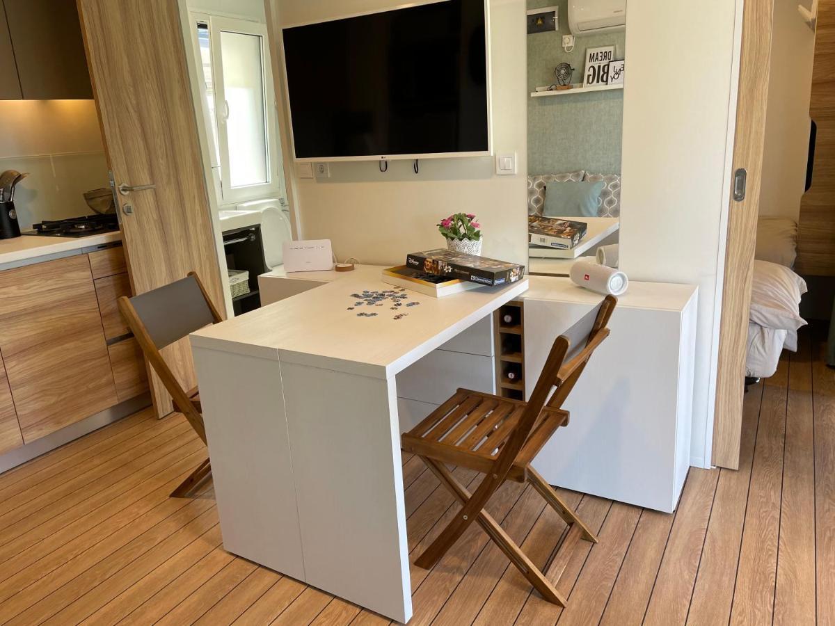 Harmonia Mobile Home Rovinj Buitenkant foto