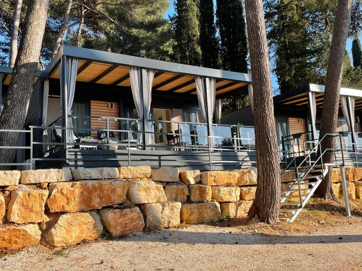 Harmonia Mobile Home Rovinj Buitenkant foto